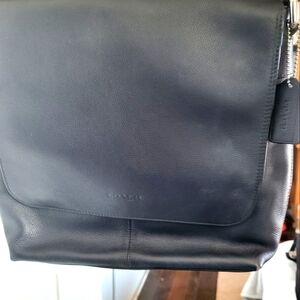 Coach medium crossbody, blue, adjustable strap